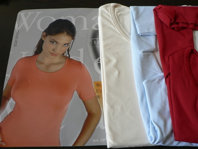 MAP S, M светлосиня италианска дамска микрофибърна тениска с къс ръкав женски тениски с къси ръкави - снимка 4