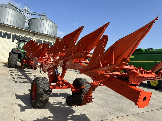 Плуг Challenger 8x45 KUHN Agricultural machinery - city of Yambol | Specialized Equipment - снимка 2