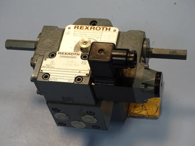 Хидравличен регулатор на дебит Rexroth 2FRW 10-21/50 L 6AY W 220-50 Z4 2-way flow control valve - снимка 1