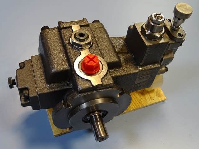 Хидравлича помпа BOSCH 0 513 300 229 hydraulic vane pump, city of Plovdiv - снимка 3