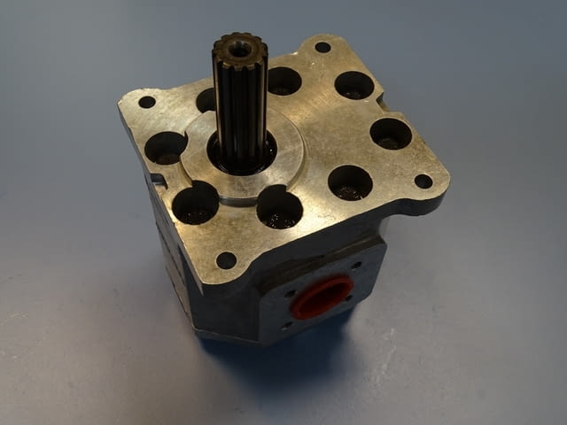 Хидравлична помпа Hydro-Meca 328486 Hydraulic pump, city of Plovdiv | Industrial Equipment - снимка 6