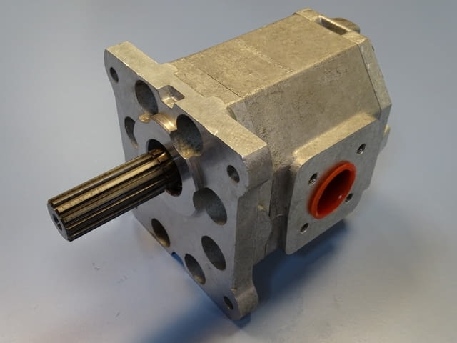 Хидравлична помпа Hydro-Meca 328486 Hydraulic pump, city of Plovdiv | Industrial Equipment - снимка 8