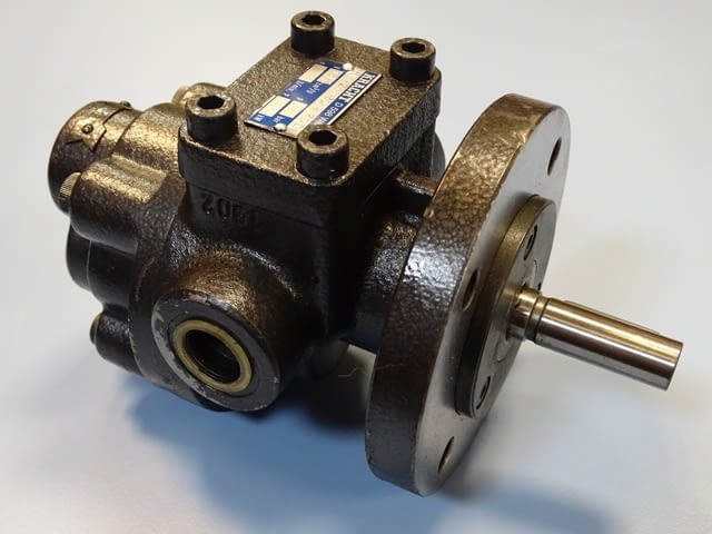 Хидравлична помпа KRACHT FMVZ 1/30 R 7DE1 Reduction Gear Oil Pump 13.6cm3 - снимка 6