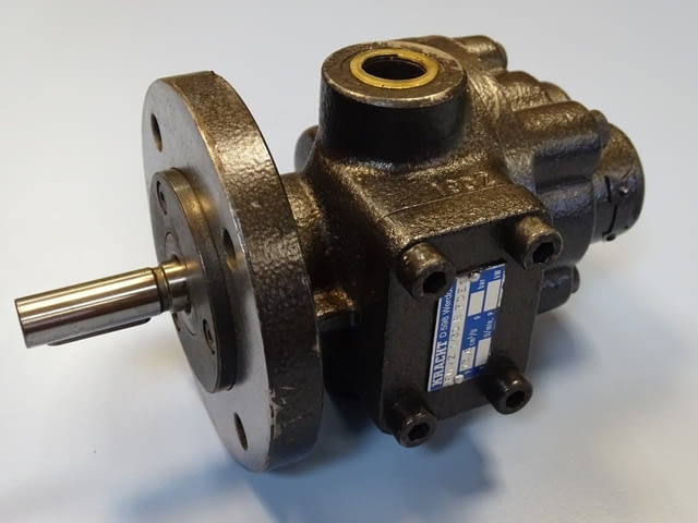 Хидравлична помпа KRACHT FMVZ 1/30 R 7DE1 Reduction Gear Oil Pump 13.6cm3 - снимка 8