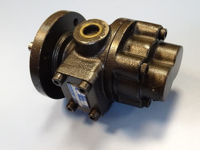 Хидравлична помпа KRACHT FMVZ 1/30 R 7DE1 Reduction Gear Oil Pump 13.6cm3 - снимка 9