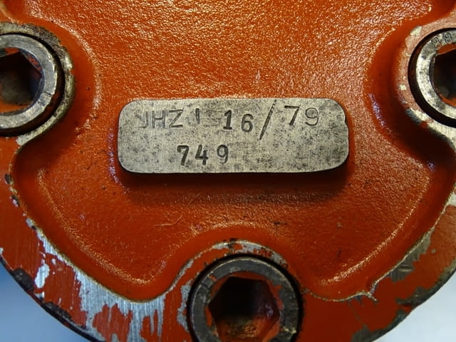 Хидравлична зъбна помпа TOS JHZJ 16/79 hydraulic pump, city of Plovdiv | Industrial Equipment - снимка 7