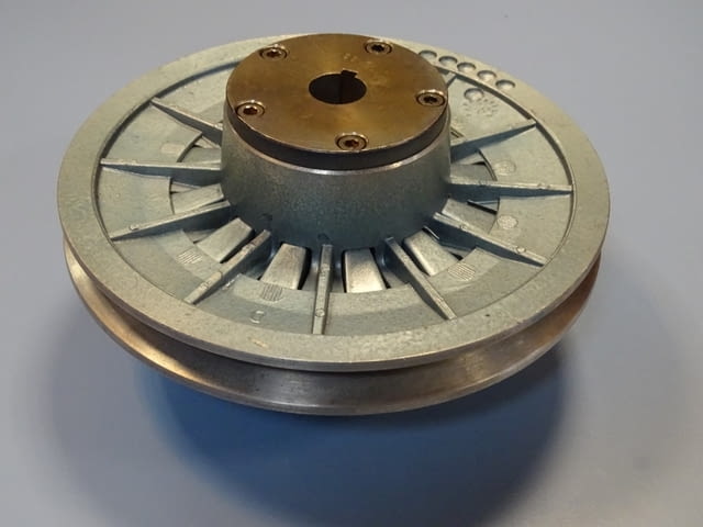 Вариаторна шайба Berges 210 double variable speed pulley Ф220/Ф22 - снимка 4