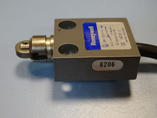 Краен изключвател Honeywell 14CE2-2 limit switch 5A 250VAC, град Пловдив | Промишлено Оборудване - снимка 6