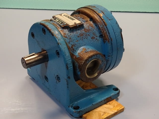 Хидравлична помпа Vickers V134 U20 Fixed displacement vane pump - снимка 2