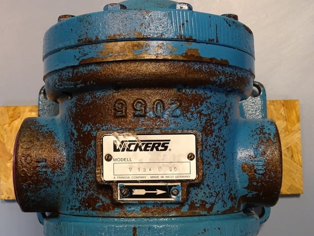 Хидравлична помпа Vickers V134 U20 Fixed displacement vane pump - снимка 9