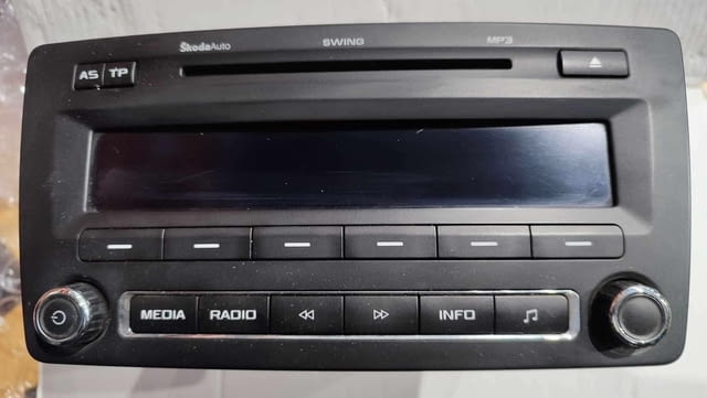 Radio CD MP3 Player 1Z0035161M Skoda Octavia, Yeti, Шкода Окатвия, Йети, радио, сд мп3 в автоморга D - снимка 1