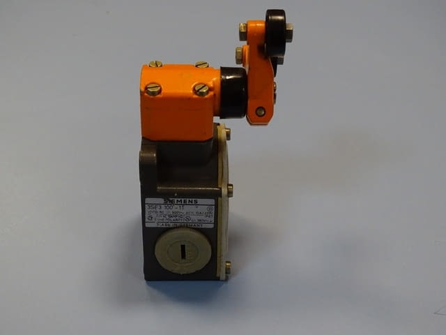 Изключвател позиционен Siemens 3SE3 100-1T Position Switch/Limit Switch 10A 220V - снимка 4