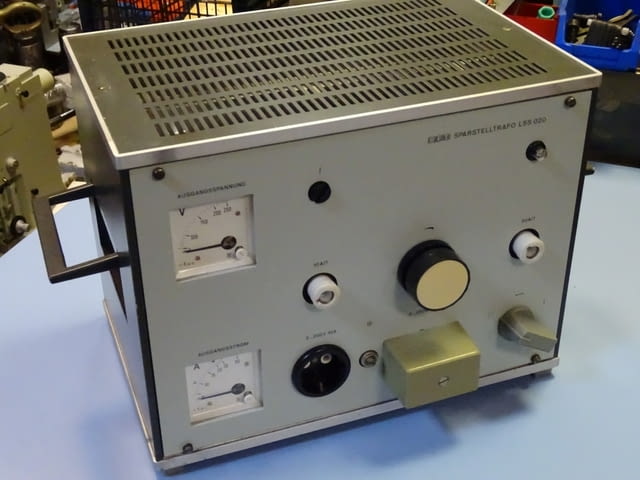 Лабораторен трансформатор VEB RTF LSS 020 Sparstelltrafo 220V/50Hz - снимка 1