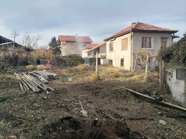 Къща в село Радилово ТОП Място ТОП ИМОТ 2-floor, Brick, 114 m2 - village Radilovo | Houses & Villas - снимка 4