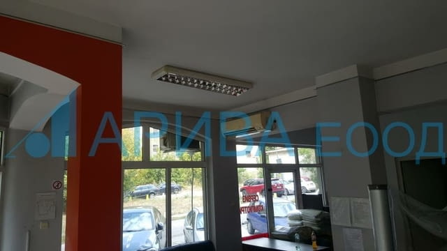 Магазин /аптека/ под наем в център Хасково 45 m2, Air Conditioning - city of Haskovo | Stores - снимка 5