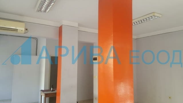 Магазин /аптека/ под наем в център Хасково 45 m2, Air Conditioning - city of Haskovo | Stores - снимка 9