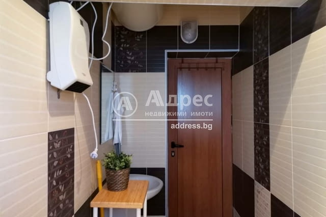 Тристаен апартамент (етаж от къща) за продажба в центъра на гр. Сандански - ул. Скопие № 23 - снимка 12