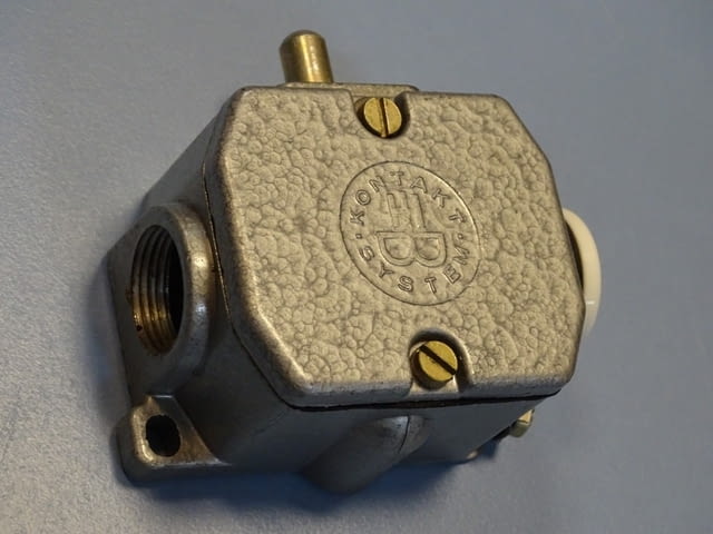 Краен изключвател Kontactsystem GWU 1 St Limit Switch 6A 500V DDR VEB - снимка 3