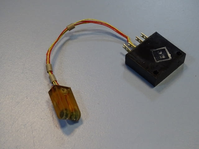 Индуктивен датчик DDR RFT Ursaflop 2.2700/02 KY proximity sensor - снимка 4