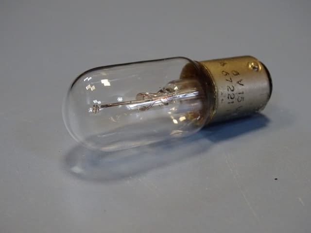 Лампа/крушка за микроскоп NARVA 6V 15W lamp/bulb - град Пловдив | Други - снимка 1