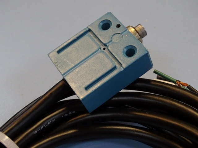 Краен изключвател Yamatake Honeywell 14CE1-3J limit switch 3A 250VAC - снимка 7