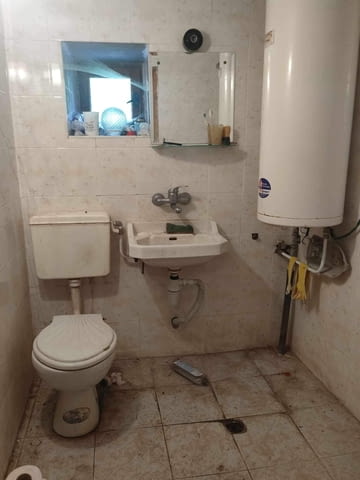Продаваме къща в село Гълъбово двуетажна къща от 87кв.м. за ремонт с два санитарни възела на първи и - снимка 9