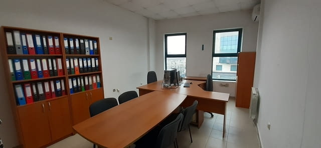 Оборудван офис за продажба в Хасково 21 m2, Water, Air Conditioning, In Regulation, Electricity - city of Haskovo | Offices - снимка 1
