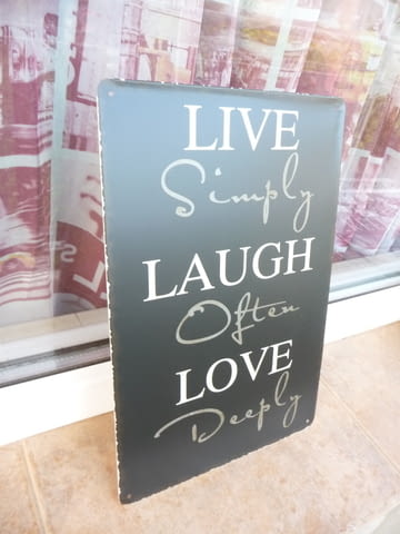 Метална табела надпис послание За живота Да се смеем и обичаме - снимка 2