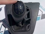 Топка за скоростен лост от Dacia Dokker 1.5 DCI 90 ph, engine K9K612, 5sp., euro 6, 2015