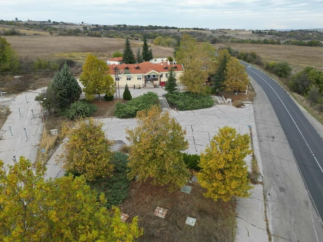 МОТЕЛ разположен в с. Преславец, общ. Харманли, обл. Хасково, city of Harmanli - снимка 3