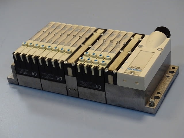 Пневматичен модул Festo VMPA-KMS1-24-5 pneumatic valve block, град Пловдив - снимка 2