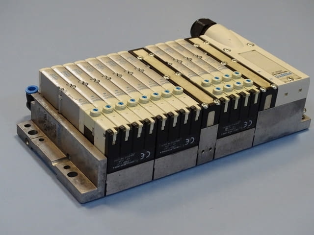 Пневматичен модул Festo VMPA-KMS1-24-5 pneumatic valve block, град Пловдив - снимка 3