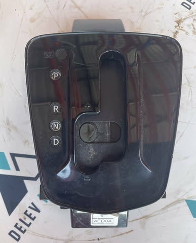 96940-4EA1A панел за SHIFT LOCK от Nissan Qashqai 1.2i, 115ph, automatic, engine HRA2, euro 5, 2015г