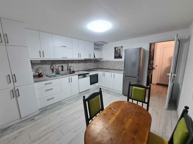 Давам под наем етаж от къща до Панаира 1-bedroom, 76 m2 - city of Plovdiv | Apartments - снимка 11