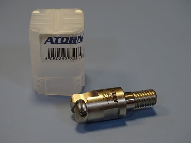 Фрезова глава със сменяеми пластини ATORN 11110415 Screw-in Milling Cutter Ф20 - снимка 1