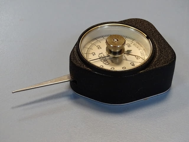 Грамометър CORREX HAAG-STREIT Bern tension gauge Gramm Pond 50-0-50 - снимка 4