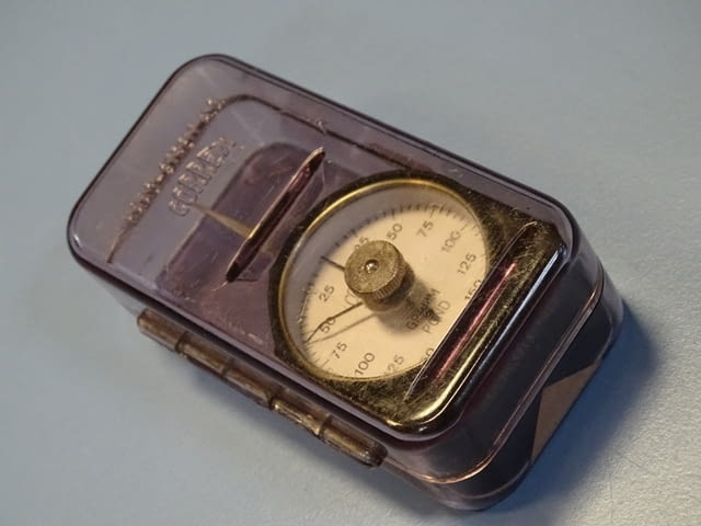 Грамометър CORREX HAAG-STREIT Bern tension gauge Gramm Pond 0-150/150-0 - снимка 1