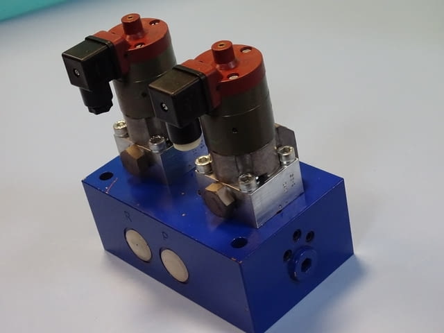 Хидравличен блок Lincoln OMSTEUERUNG MA-24D HAWE Hydraulics G3-2 Directional Valve - снимка 7