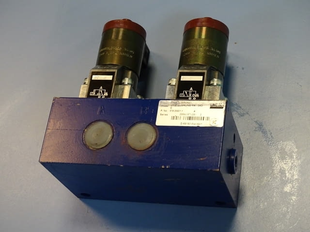 Хидравличен блок Lincoln OMSTEUERUNG MA-24D HAWE Hydraulics G3-2 Directional Valve - снимка 12