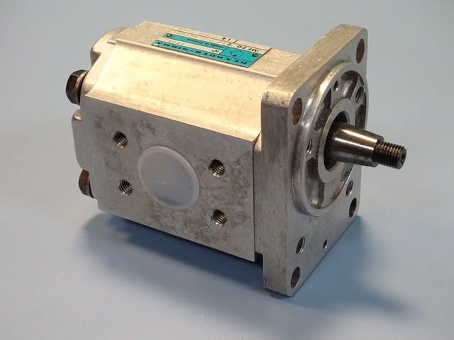 Хидромотор Rexroth-Sigma 1MF2G 321/032 WC07MS Hydraulic Gear Motor - снимка 3