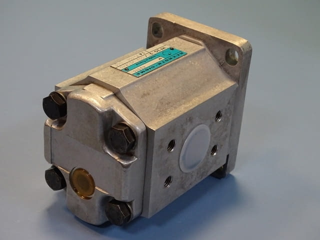 Хидромотор Rexroth-Sigma 1MF2G 321/032 WC07MS Hydraulic Gear Motor - снимка 4