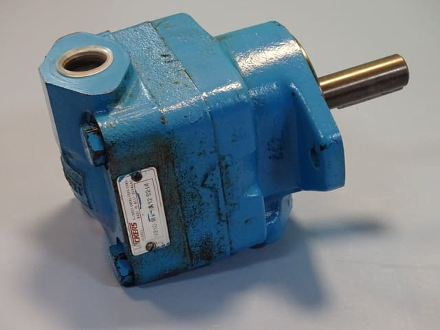 Хидравлична помпа Vickers V210 9W 1A12S214 Hydraulic vane pump