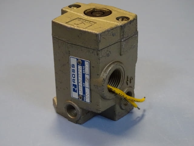 Пилотен пневматичен разпределител за преси ROSS J1613A2020 pneumatic valve 100V - снимка 2