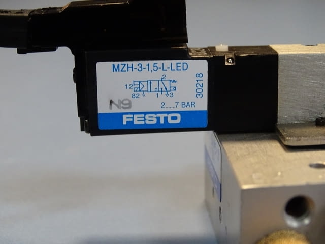 Пневматичен разпределител Festo PRMZ-5-M5-2 / MZH-3-1.5-L-LED Pneumatic valve - снимка 6