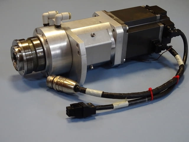 Серво мотор MITSUBISHI HC-UFS43K AC servo motor, куплунг R+W, корпус IPW-070 L23 - снимка 5