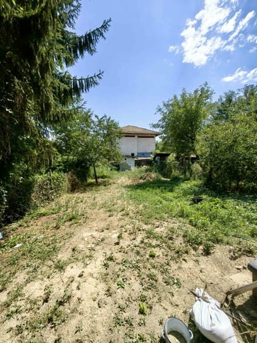 Продавам къща в обл. Перник с. Сирищник, village Sirishtnik | Houses & Villas - снимка 2