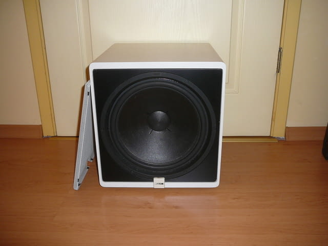 Canton subwoofer plus c - град Пазарджик | Ресийвъри / Усилватели - снимка 2