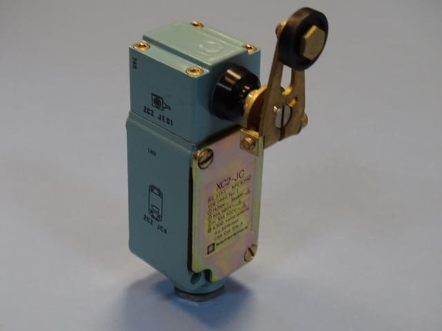 Изключвател краен Telemecanique XC2-JC/ ZC2 JE01/ XC2 JC4/ ZC2 JY11 Limit Switch - снимка 8