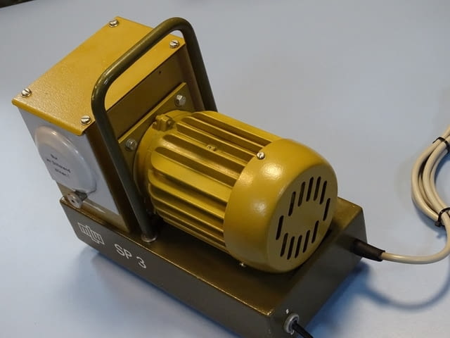 Перисталтична помпа VEB MLW SP3 peristaltic pump, city of Plovdiv | Industrial Equipment - снимка 4