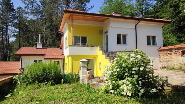 Стаи за гости в Старозагорски бани Internet, Furnished, Parking, Balcony, In the Center, Near by Bus Station, Near by Shop, Near by Park, Near by Food Store - village Starozagorski bani | Lodging - снимка 1